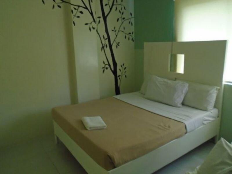 Empire Suites Hotel Puerto Princesa Екстериор снимка