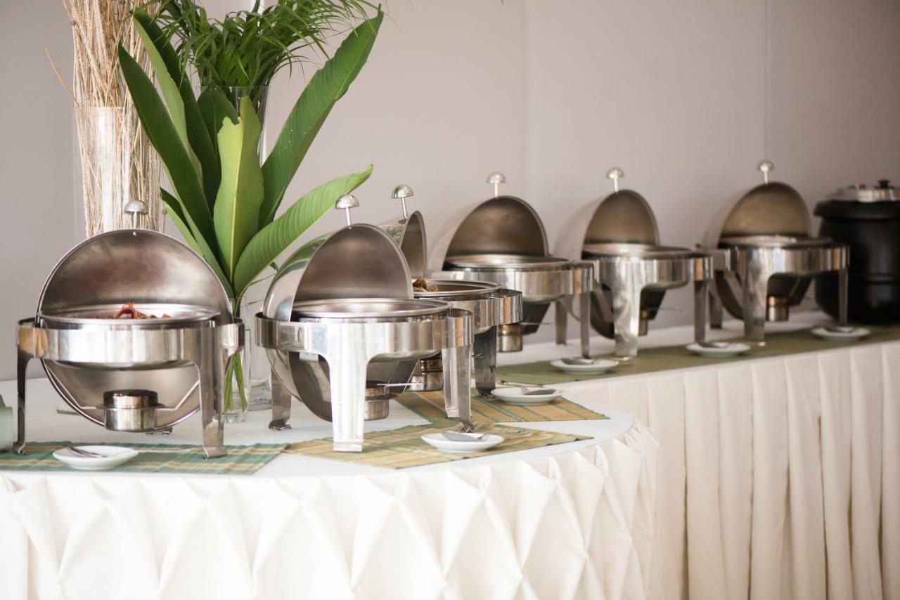 Empire Suites Hotel Puerto Princesa Екстериор снимка